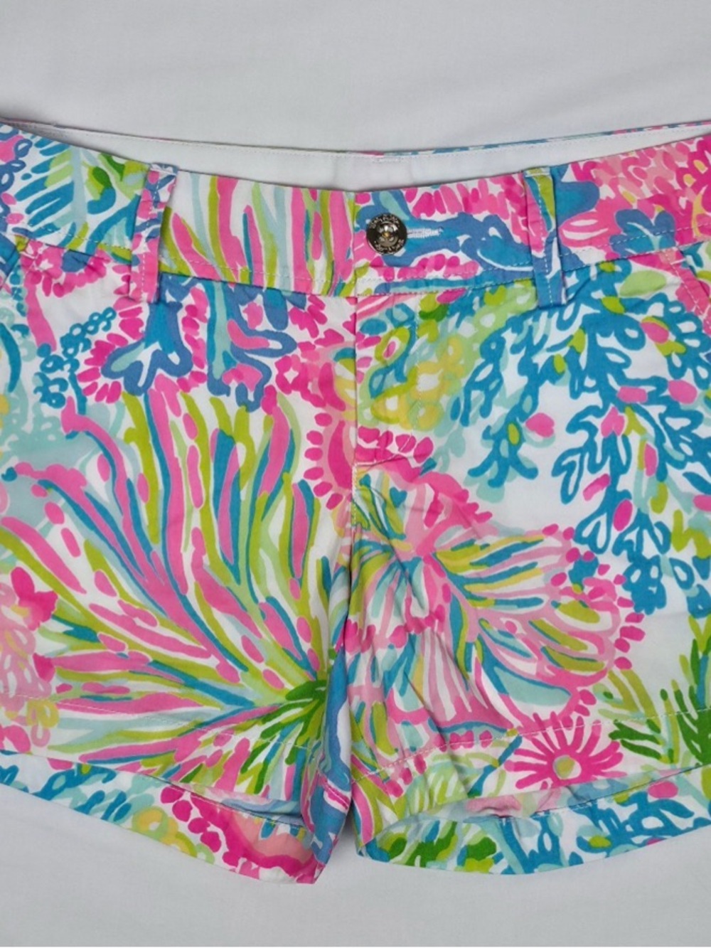 Lilly Pulitzer Callahan shorts in Lovers Coral Sz 4